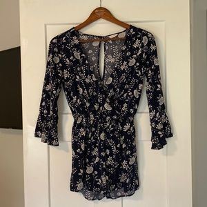 Aeropostale navy floral romper, size XS